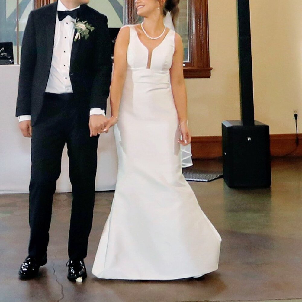 Maggie Sottero fitted Mikado Wedding Dress - altered for petite woman! plus veil